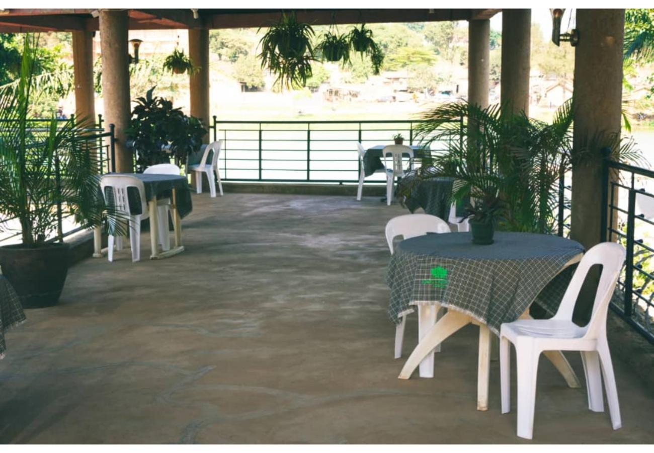 Royal Lake View Gardens Kampala Exterior foto