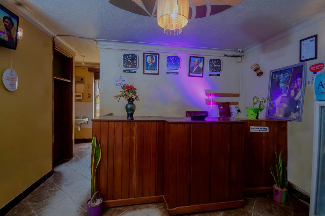 Royal Lake View Gardens Kampala Exterior foto