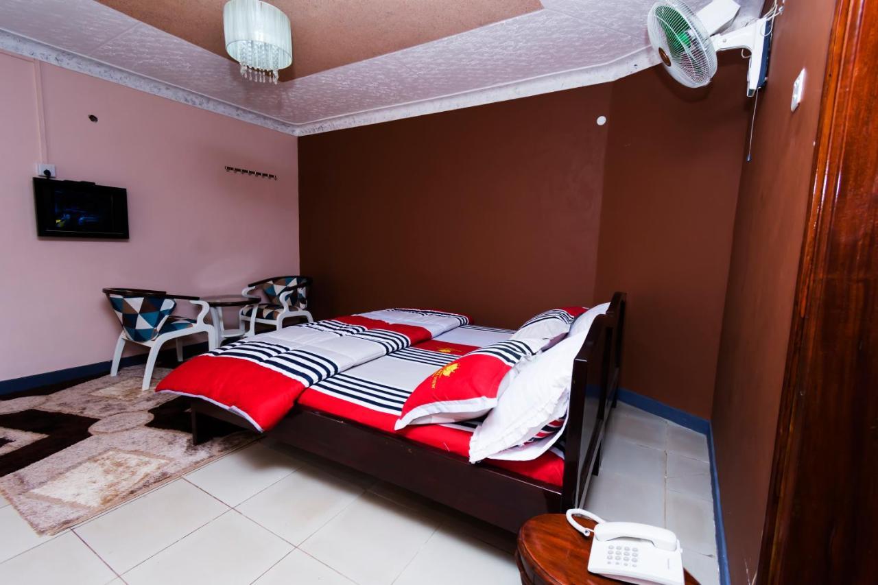 Royal Lake View Gardens Kampala Exterior foto